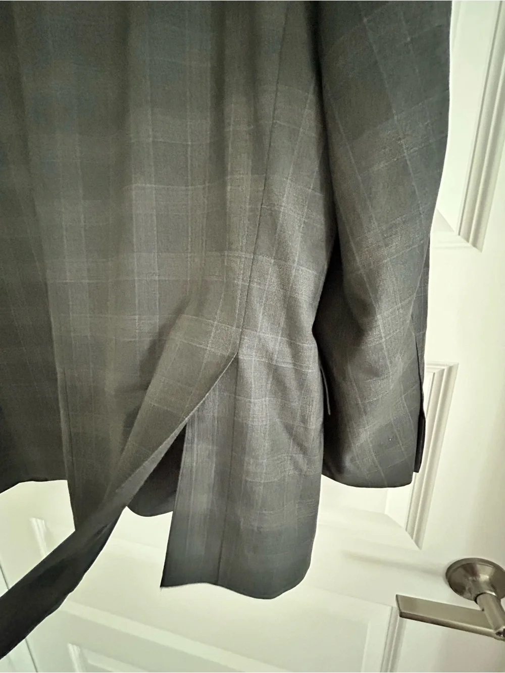 Jos A Bank Reserve Super 150s Plaid Blazer Gray Size 46R